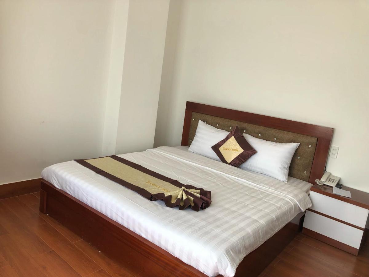 Khách Sạn Tommy Da Lat Esterno foto