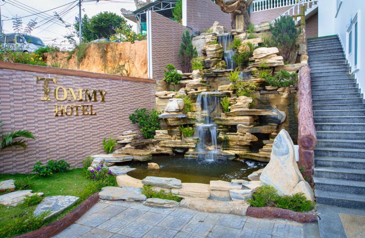 Khách Sạn Tommy Da Lat Esterno foto